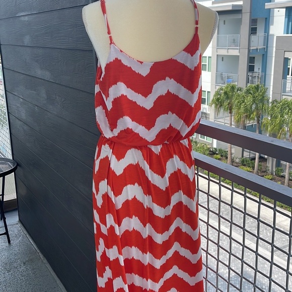 Luscious Los Angeles Maxi Dress. - Picture 6 of 9